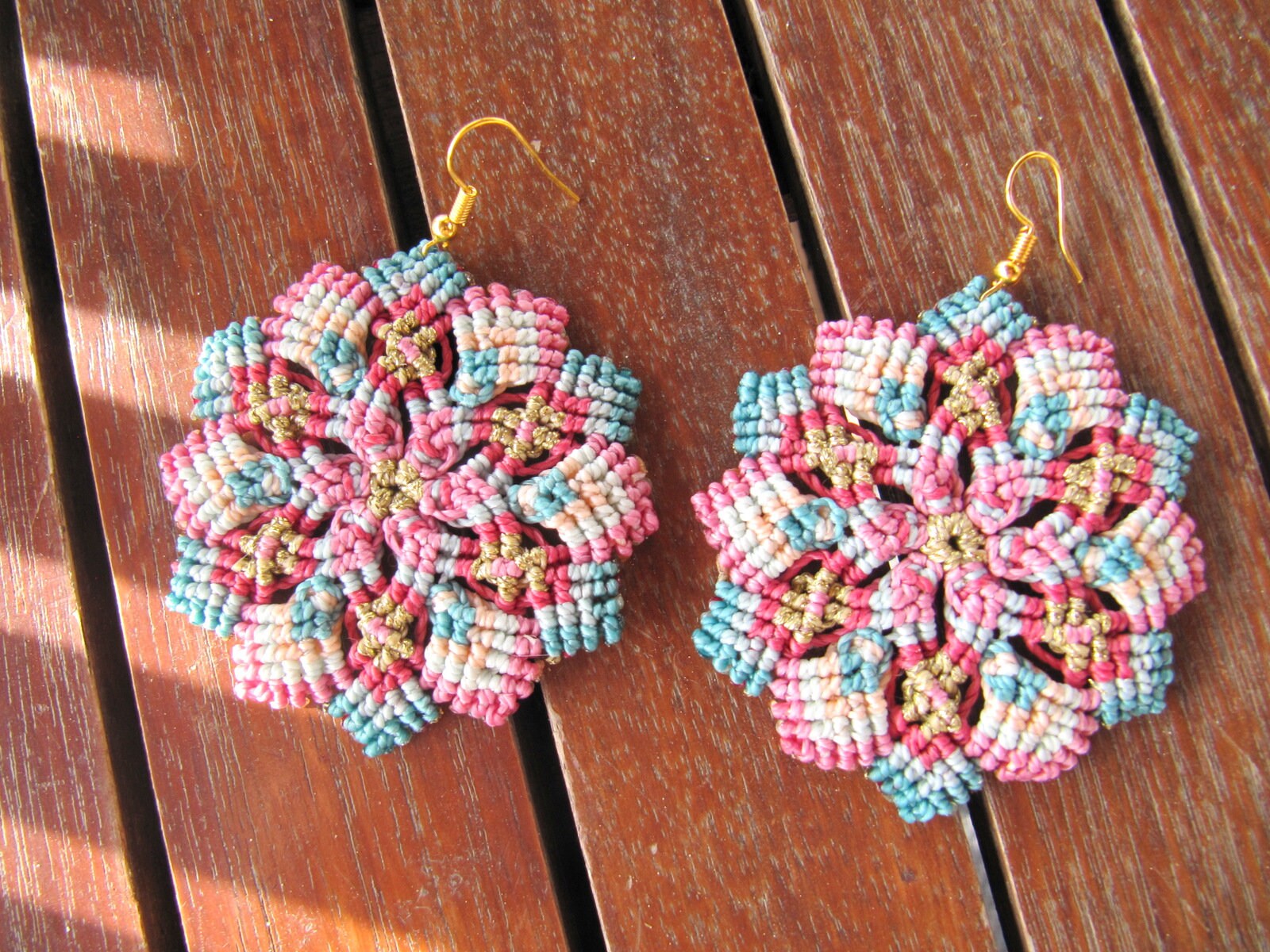 Makramee Ohrringe Mandala, Boho Groß, Geschenk Frauen, Hippie Ohrringe, Folklore Für Damen, Handgewebte von MioBolife