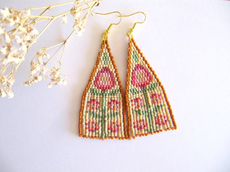 Miyuki Fransen Ohrringe Lang Mit Blumen, Lange Perlen Ohrringe, Floral, Geschenk Für Frauen, Hängeohrringe Handgewebt von MioBolife