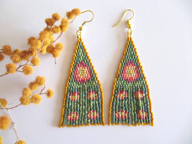 Miyuki Fransen Ohrringe Lang Mit Blumen, Lange Perlen Ohrringe, Floral, Geschenk Für Frauen, Hängeohrringe Handgewebt von MioBolife