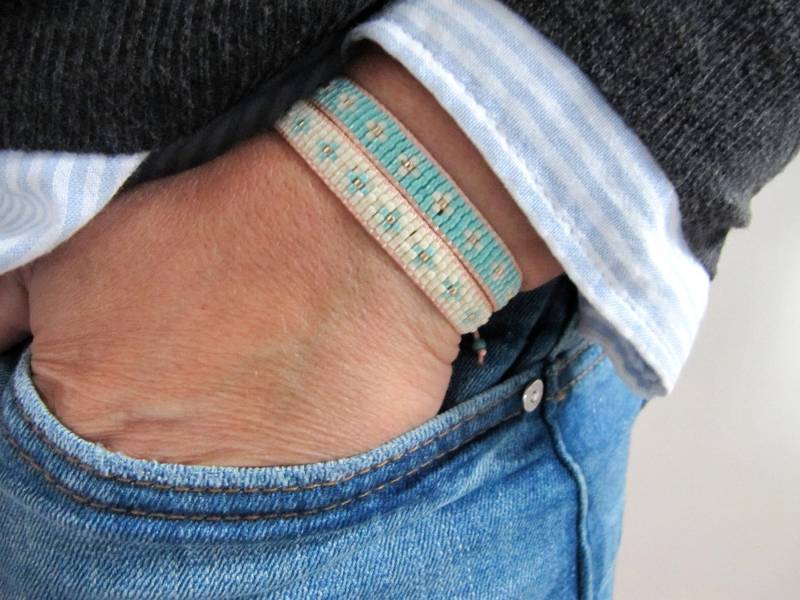 Schöne Handgewebte Miyuki Armband in Blau Und Weiß, Geschenk Für Sie, Schmuck, Boho Armbänder, Ethno Armband, Perlen Armbände von MioBolife