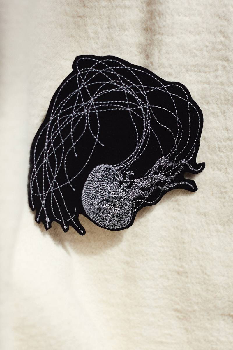 Jellyfish Fikuśna ~ Kleiner Patch Für Jacke Fixierung Mit Eisen Zum Nähen Und Bügeln Anwendung Bestickte Quallen von MioUnico