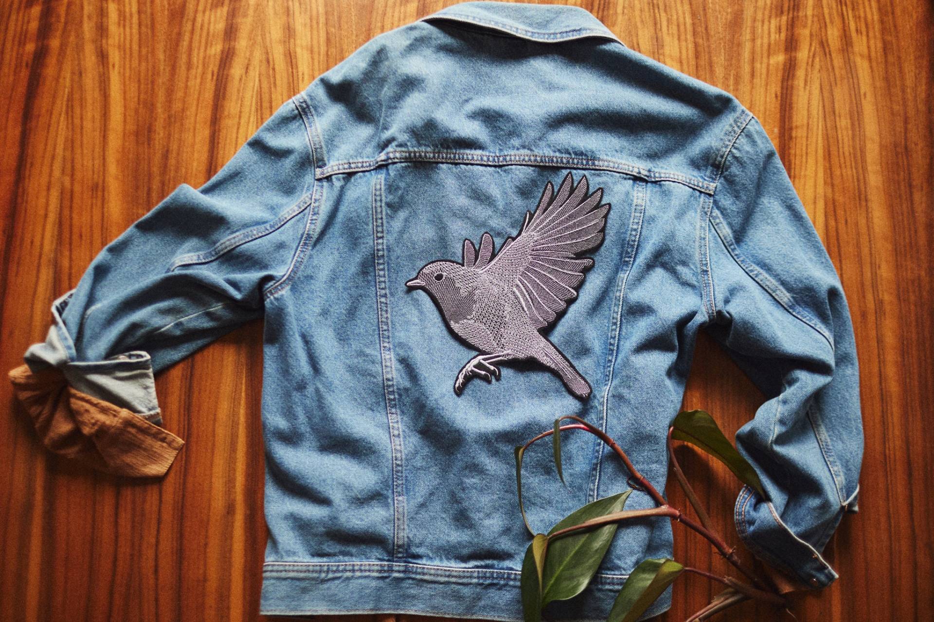 Robin Bird ~ Großer Jackenpatch Eisenhalterung Zum Nähen Und Bügeln Anwendung Vogelpatch Stickerei von MioUnico