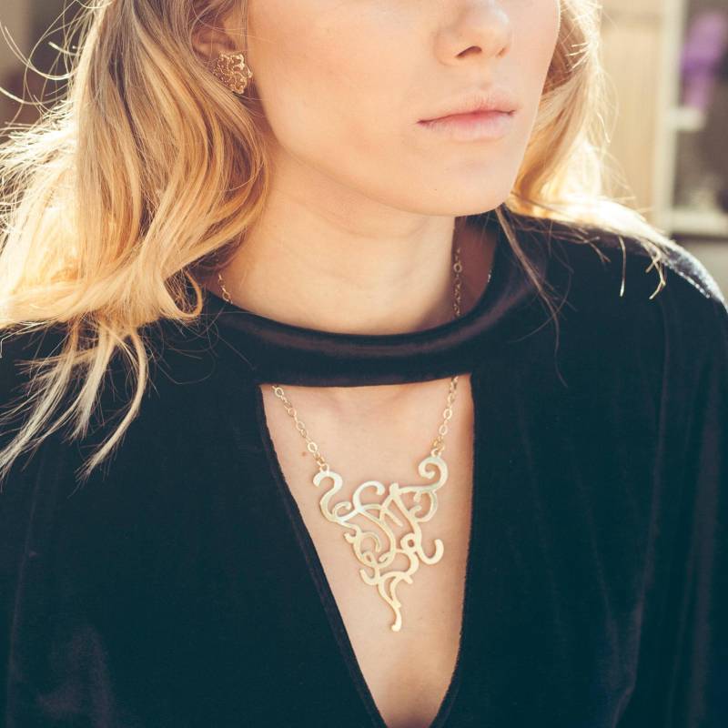 statement Halskette Für Frauen, Goldene Abstrakte Halskette, Urlaubsgeschenk Sie von MiolaJewelry