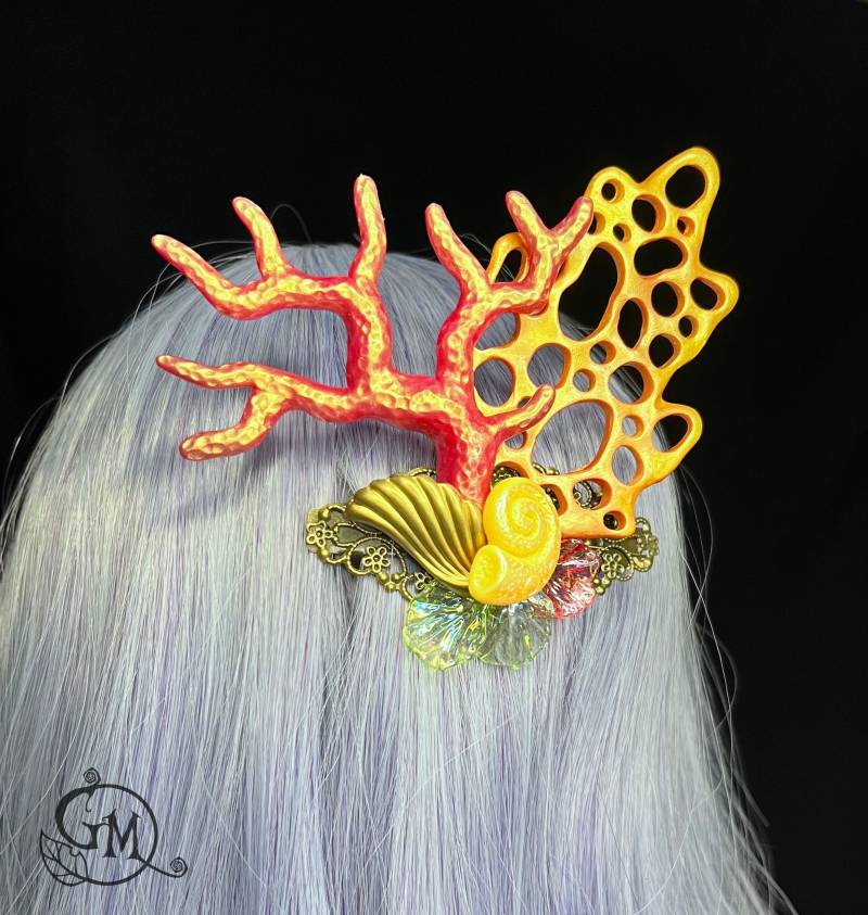 Fire Reef Fairy - Wonderfull Mermaid Hairclip With Handmade Corals & Resin Seashell Ooak Ready To Ship von MiraCrafts
