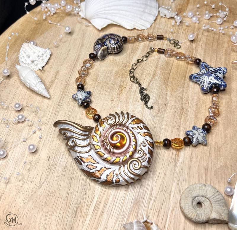 Kelp Serenade Shell - Unique Merfolk Necklace Mermaid Jewelry Ooak von MiraCrafts