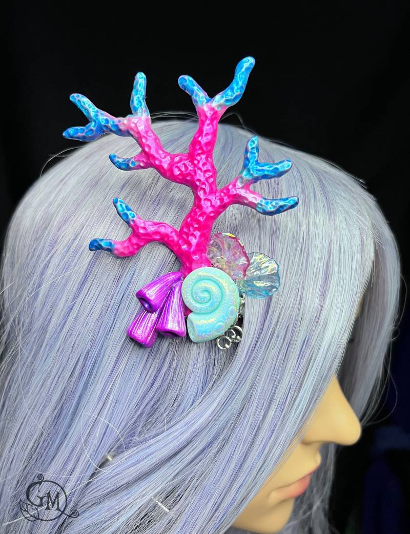 Neon Reef Sorceress- Wonderfull Mermaid Hairclip With Handmade Corals & Resin Seashells - Ooak Ready To Ship von MiraCrafts