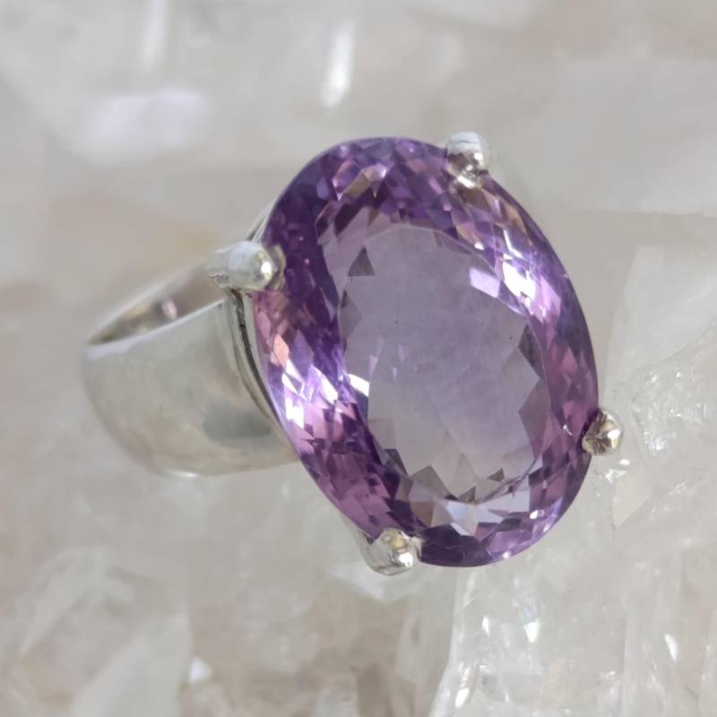 Amethyst Ring Facettiert 925 Sterlingsilber Größe 57 Handarbeit Heilstein R2090 Amethyst Ring Facettiert 925 Sterlingsilber Größe 57 Handarbeit Heilstein R2090 von MiraGemsShop