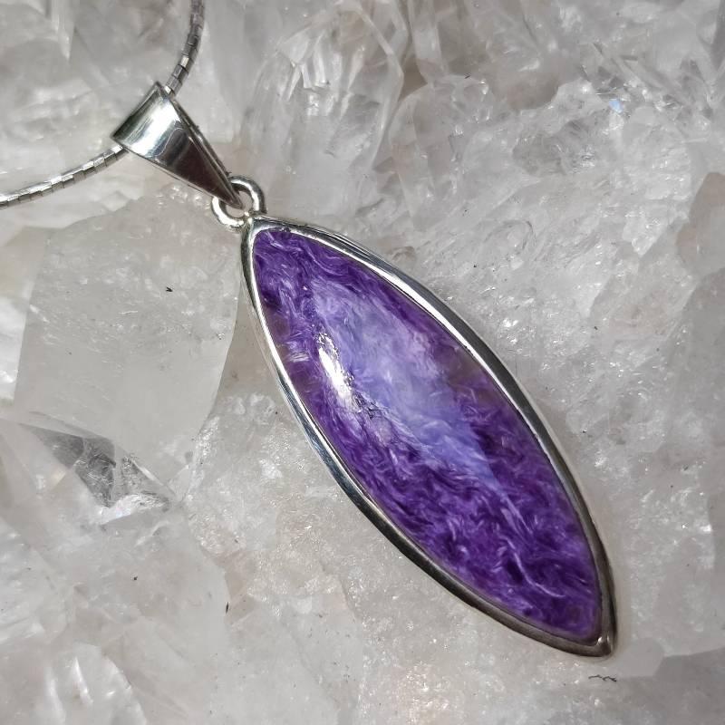 Charoit Heilstein Anhänger Russland 925 Sterlingsilber Handarbeit Unikat A1401 von MiraGemsShop