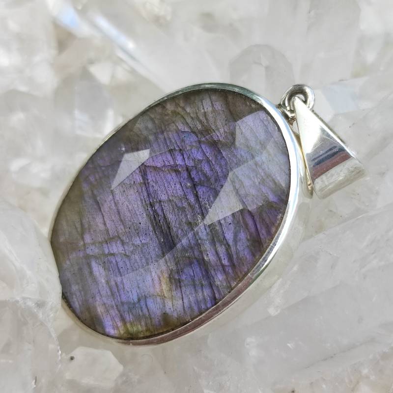 Labradorit Heilstein Anhänger Facettiert 925 Sterlingsilber Handarbeit A1315 von MiraGemsShop