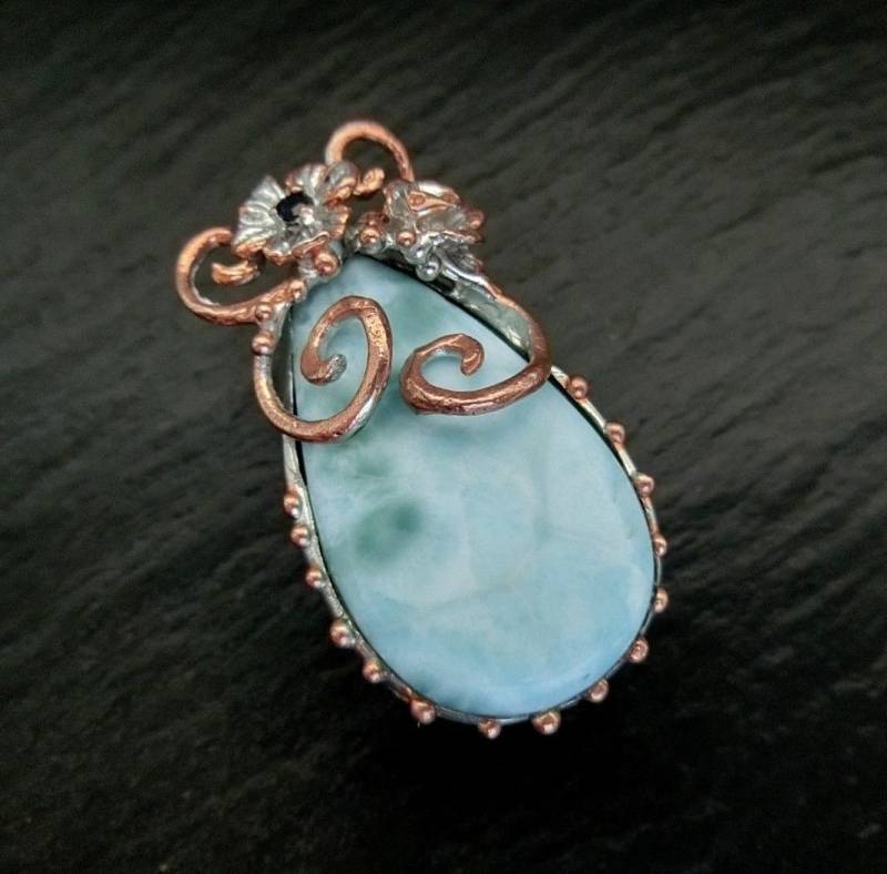 Larimar Brosche Unikat 925 Sterlingsilber Rosegold Rhodiniert Goldschmiedekunst Larimar Brosche Unikat 925 Sterlingsilber Rosegold Rhodiniert Goldschmiedekunst von MiraGemsShop