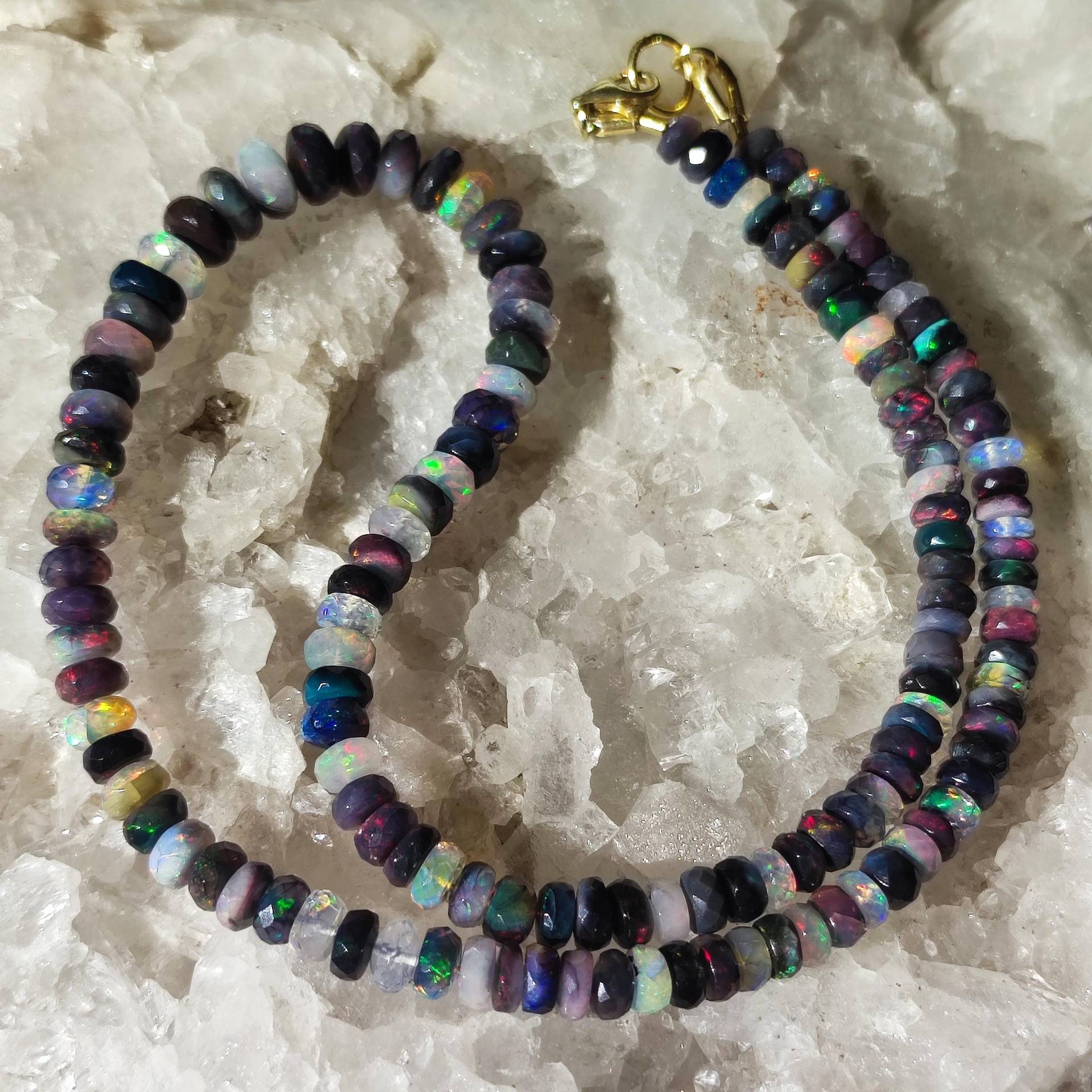 Welo Opal Heilstein Kette Facettiert 925 Sterlingsilber Handarbeit Rarität K662 Welo Opal Heilstein Kette Facettiert 925 Sterlingsilber Handarbeit Rarität K662 von MiraGemsShop