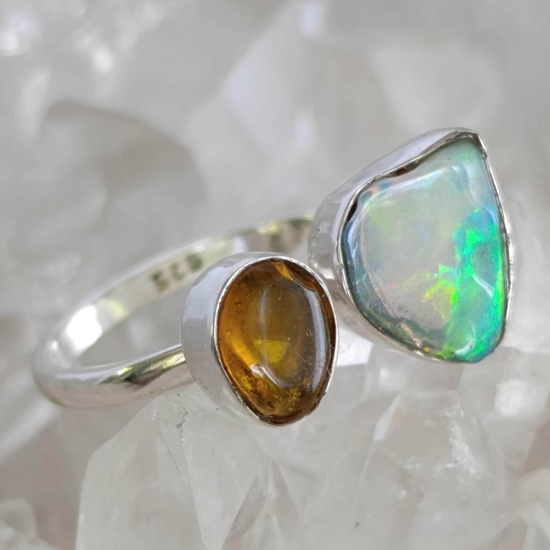 Welo Opal & Bernstein Rohstein Heilstein Ring 925 Sterlingsilber Größe 57 R2061 Welo Opal & Bernstein Rohstein Heilstein Ring 925 Sterlingsilber Größe 57 R2061 von MiraGemsShop