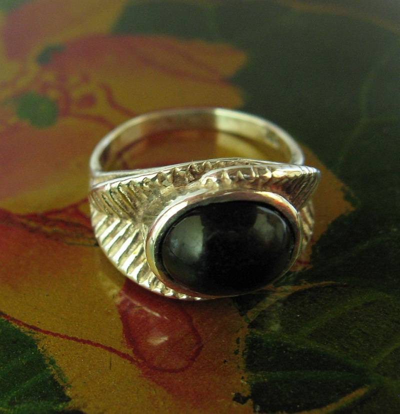 Sterlingsilber Onyx Set Stilvolle Blattring von MirabelVintageSilver