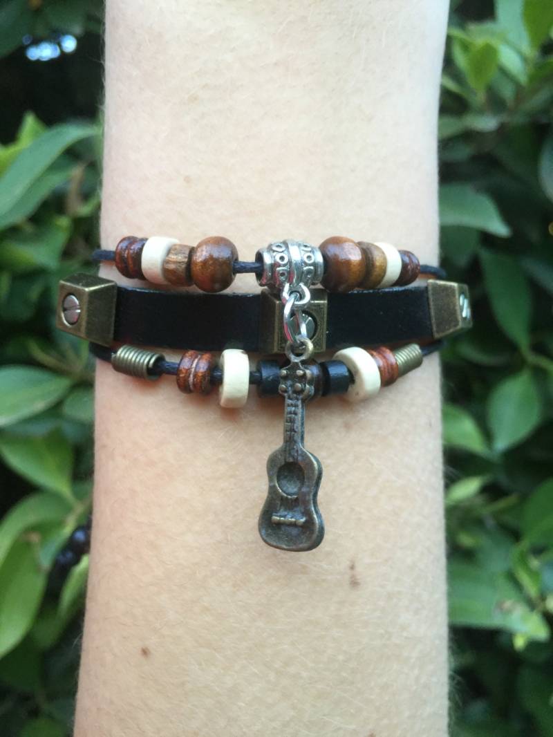 Herren Lederarmband - Freundschaftsarmband Teen Charm Armband Boy Geschenk Wickelarmband Seilarmband Gitarrenarmband von Miracly