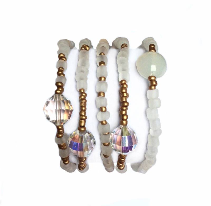 Weiß Milchglas Perlen Armband Halskette Aurora Borealis Boho Schmuck Weiß Milchglas Perlen Armband Halskette Aurora Borealis Boho Schmuck von MiracolaBottega