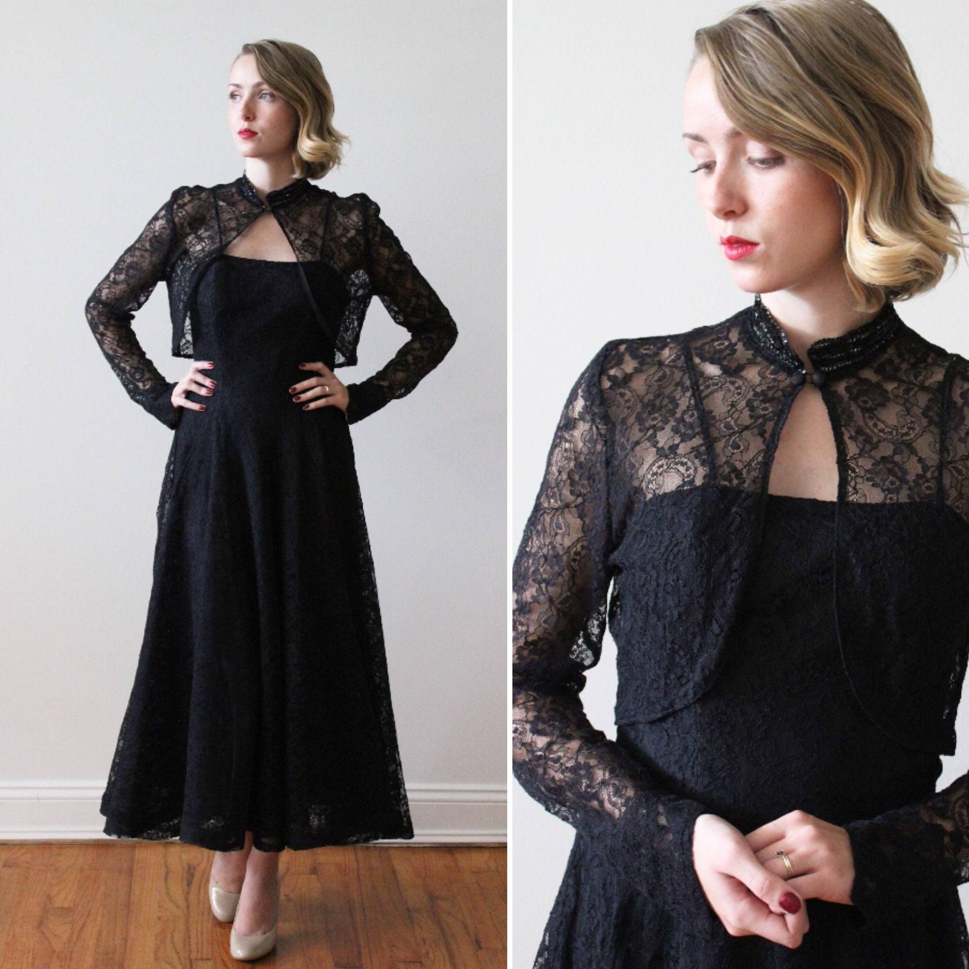 Vintage 1950Er - 60Er Schwarzes Spitzen Partykleid Mit Passender Langarmjacke Vintage 1950Er - 60Er Schwarzes Spitzen Partykleid Mit Passender Langarmjacke von MirandasBridal