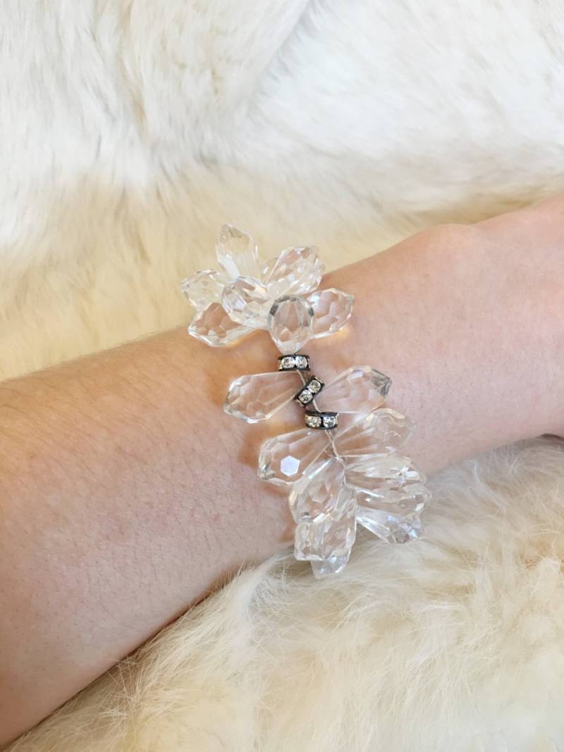 Vintage Miriam Haskell Draht Armband Mit Klar Geschliffenen Glas Prismen Kristallen Vintage Miriam Haskell Draht Armband Mit Klar Geschliffenen Glas Prismen Kristallen von MirandasBridal