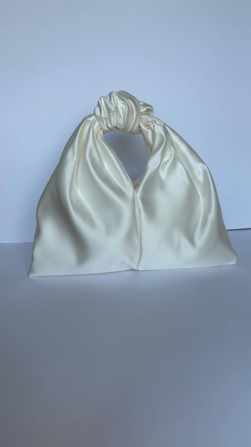 Kleine Elfenbeinfarbene Tasche Mit Knoten | Stilvolle Satin-Handtasche Cocktailtasche Hochzeitstasche +35 Farben Abend-Clutch Handgefertigte von MirariBags