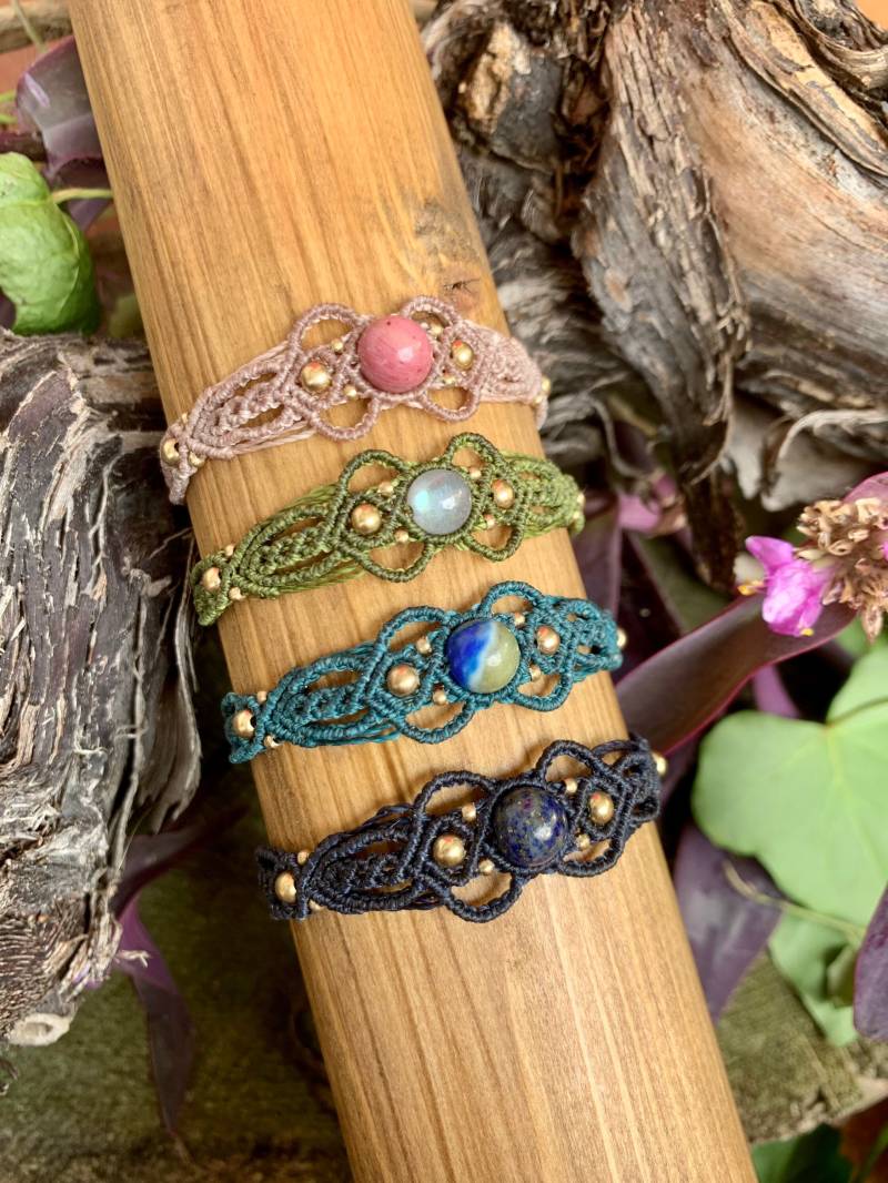 Macramé Boho Armband Labradorit von MirasMacrame