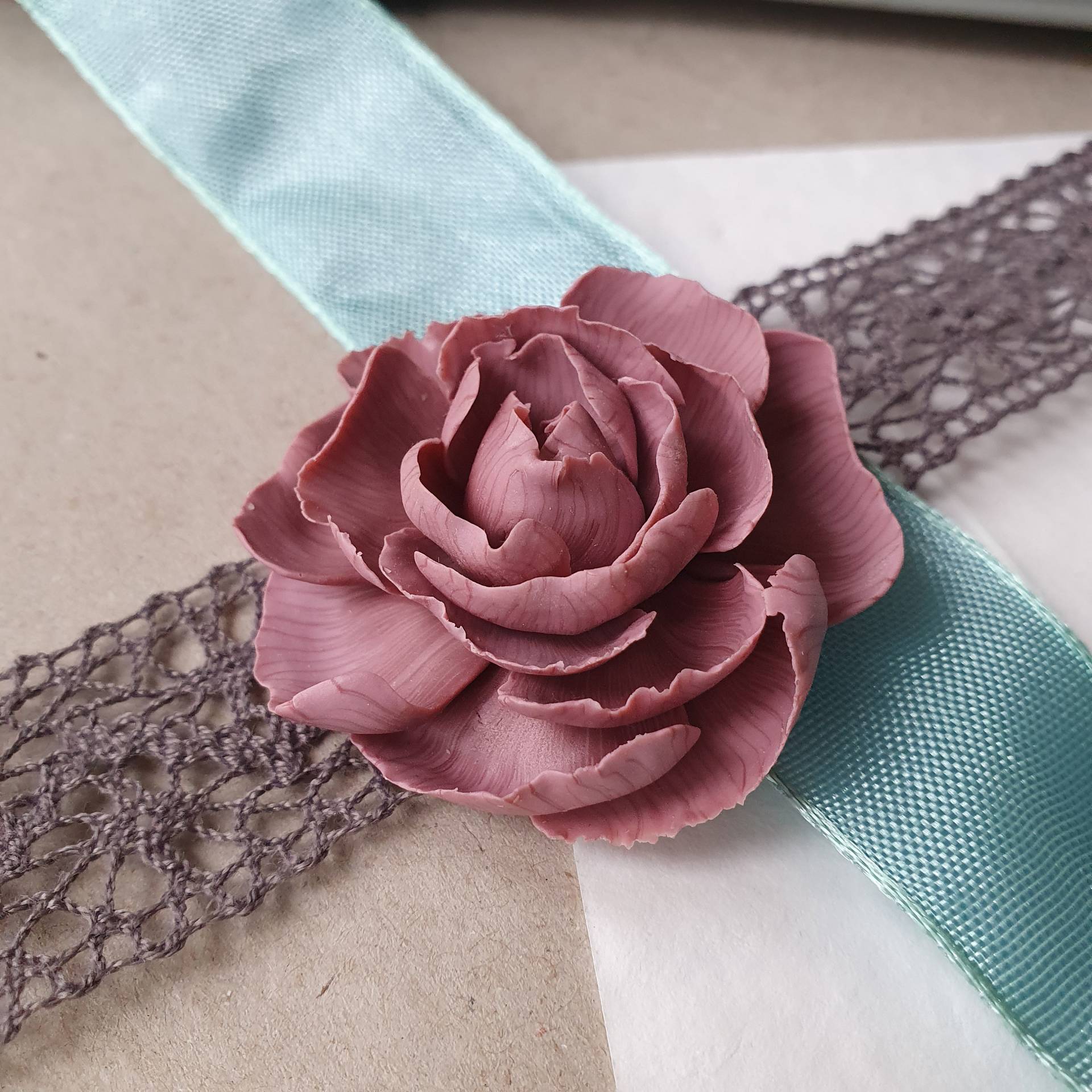 Brosche Mit Pfingstrose, Anstecknadel Rosa V2307 von Miratsu