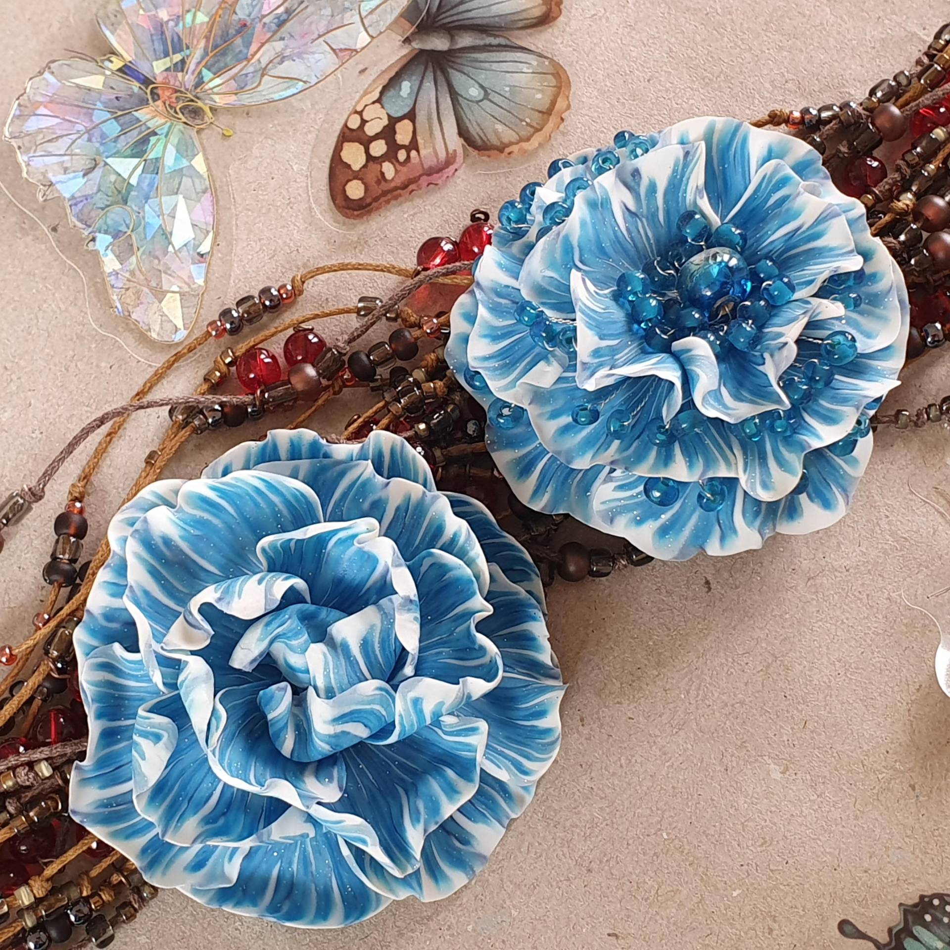 Frühling Himmel Blume, Blaue Blume Anstecknadel, Helle Blaue Brosche V250406 von Miratsu