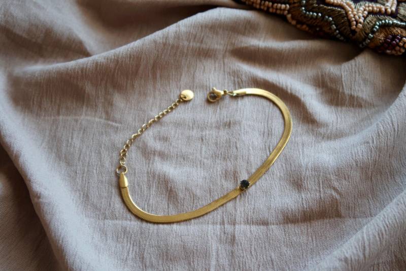 Schlangenarmband Armband Mit Dunklem Zirkonia Stein Vergoldet Handmade - Boho Hippie Ethno Aztec Style Kugeln von MiribloomJewelry