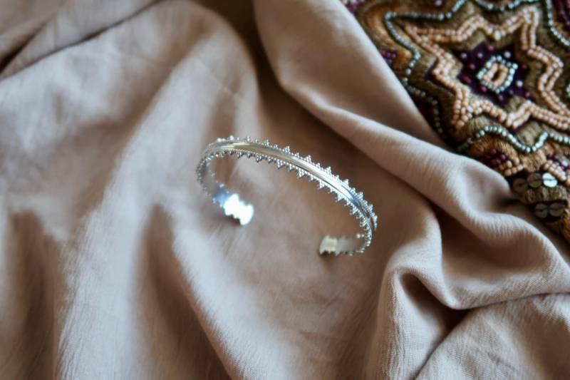 Silberner Armreif Aus Rostfreiem Stahl - Boho Hippie Ethno Vintage Azteken Aztec Stil von MiribloomJewelry