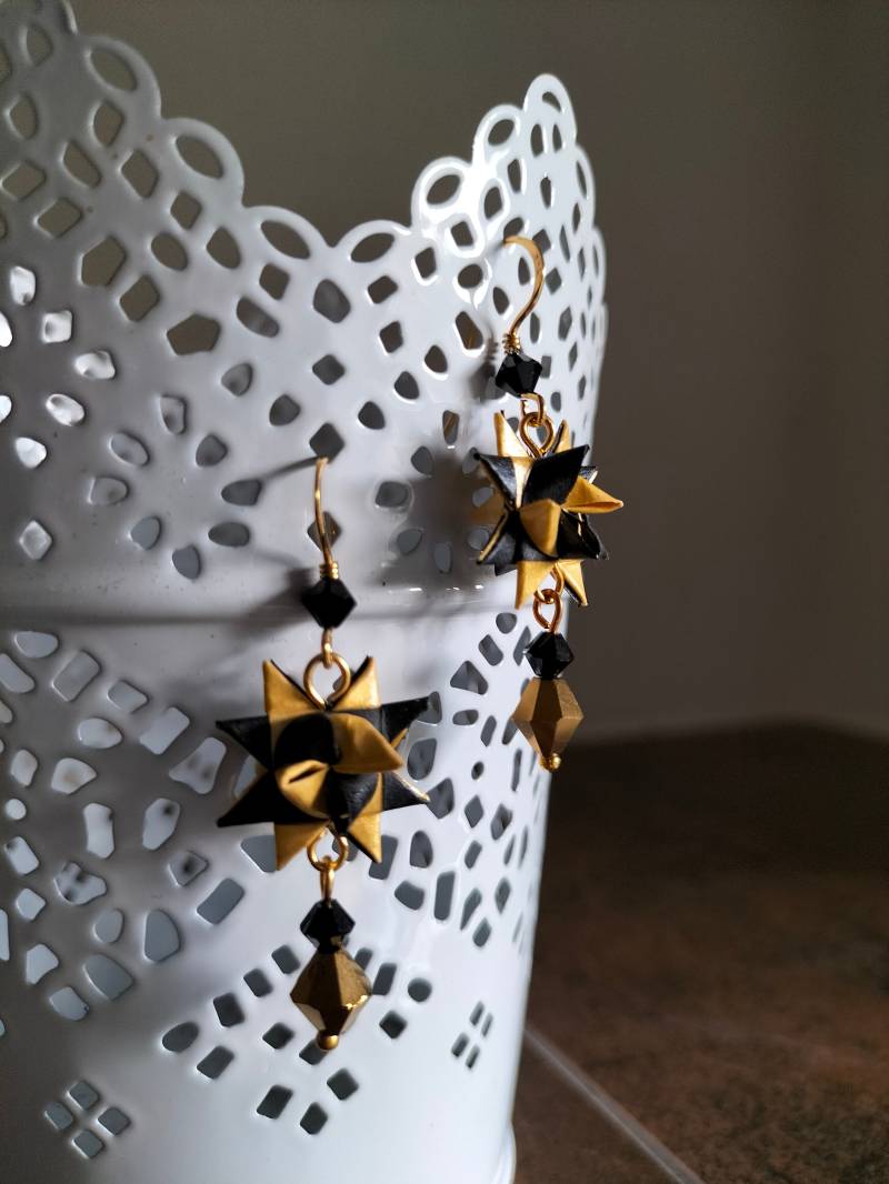 Fröbelstern-Ohrringe in Gold - Verschiede Farben Mittelgroß Fröbelstern-Ohrringe in Gold - Verschiede Farben Mittelgroß von MirielsSchatzkiste