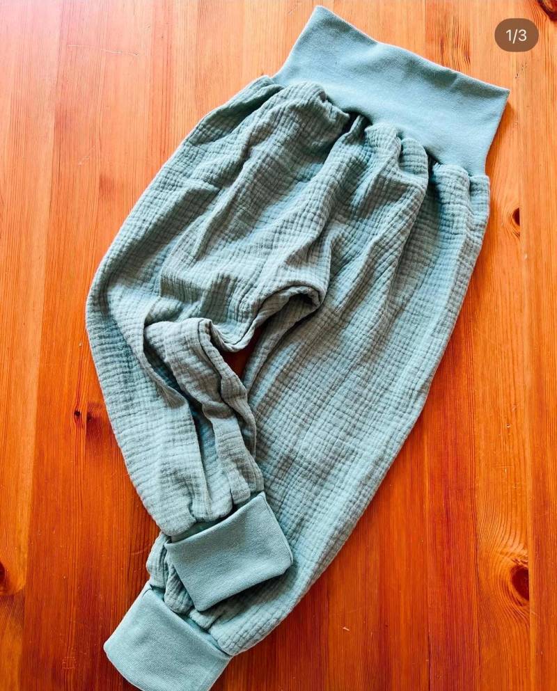 Musselin Pumphose in Verschiedenen Farben Passend Für Den Frühling von MirikiriDesign