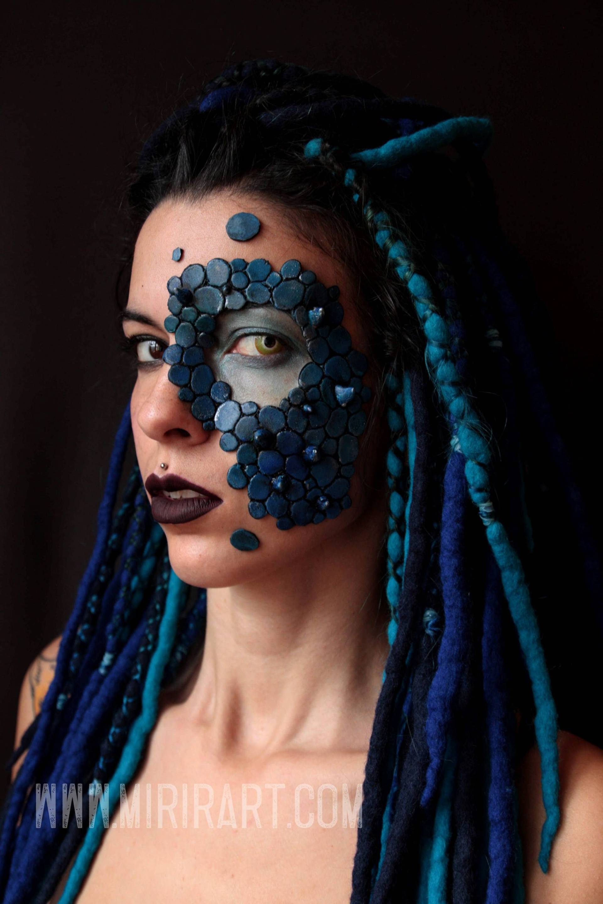 Drachenleder Maske Mit Hörnern - Meerjungfrauenkostüm Fantasykostüm, Perfekt Für Halloween, Larp, Fasching Halbgesicht Eva Foam Drachenleder Maske Mit Hörnern - Meerjungfrauenkostüm Fantasykostüm, Perfekt Für Halloween, Larp, Fasching Halbgesicht Eva Foam von MirirArtShop