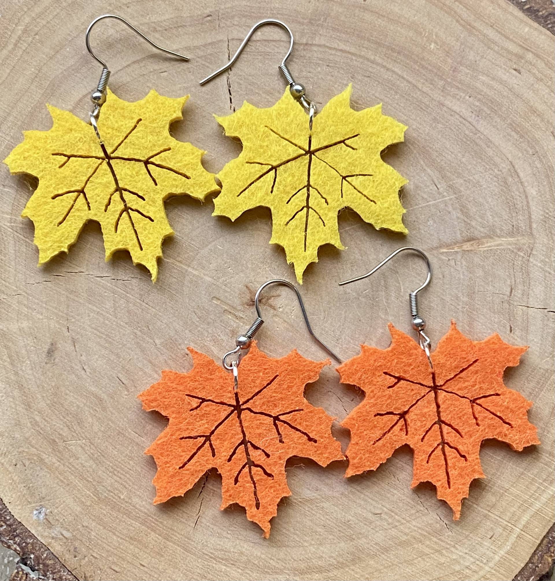 Ohrringe Filz Blatt Herbst Gelb Orange Ohrringe Filz Blatt Herbst Gelb Orange von MirisOhringe