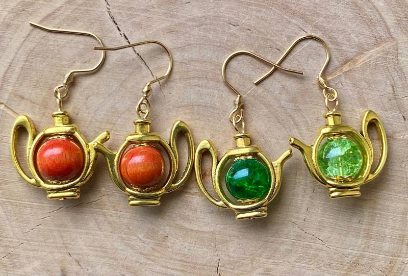 Ohrringe Teekanne Mit Perle Teeliebhaber Goldfarben von MirisOhringe