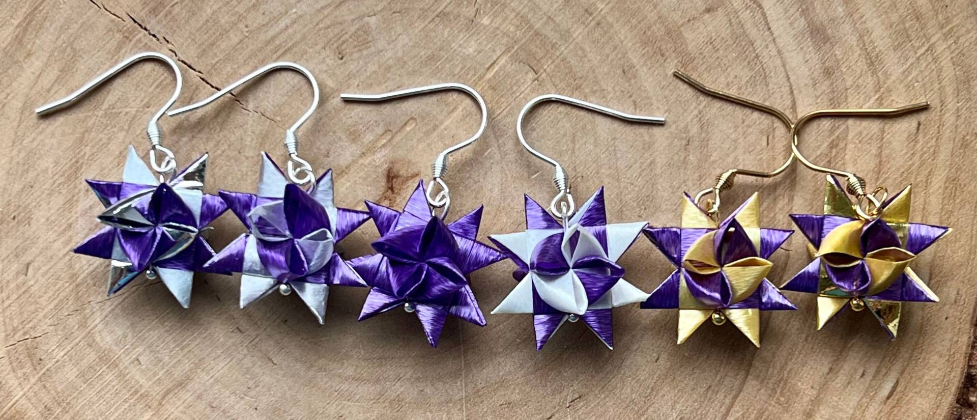 Weihnachtsohrringe Fröbelsterne Lila Violett Kariert von MirisOhringe