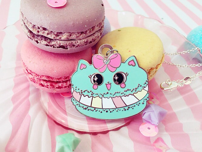 Katze Macaron Halskette von MiseducatedShop