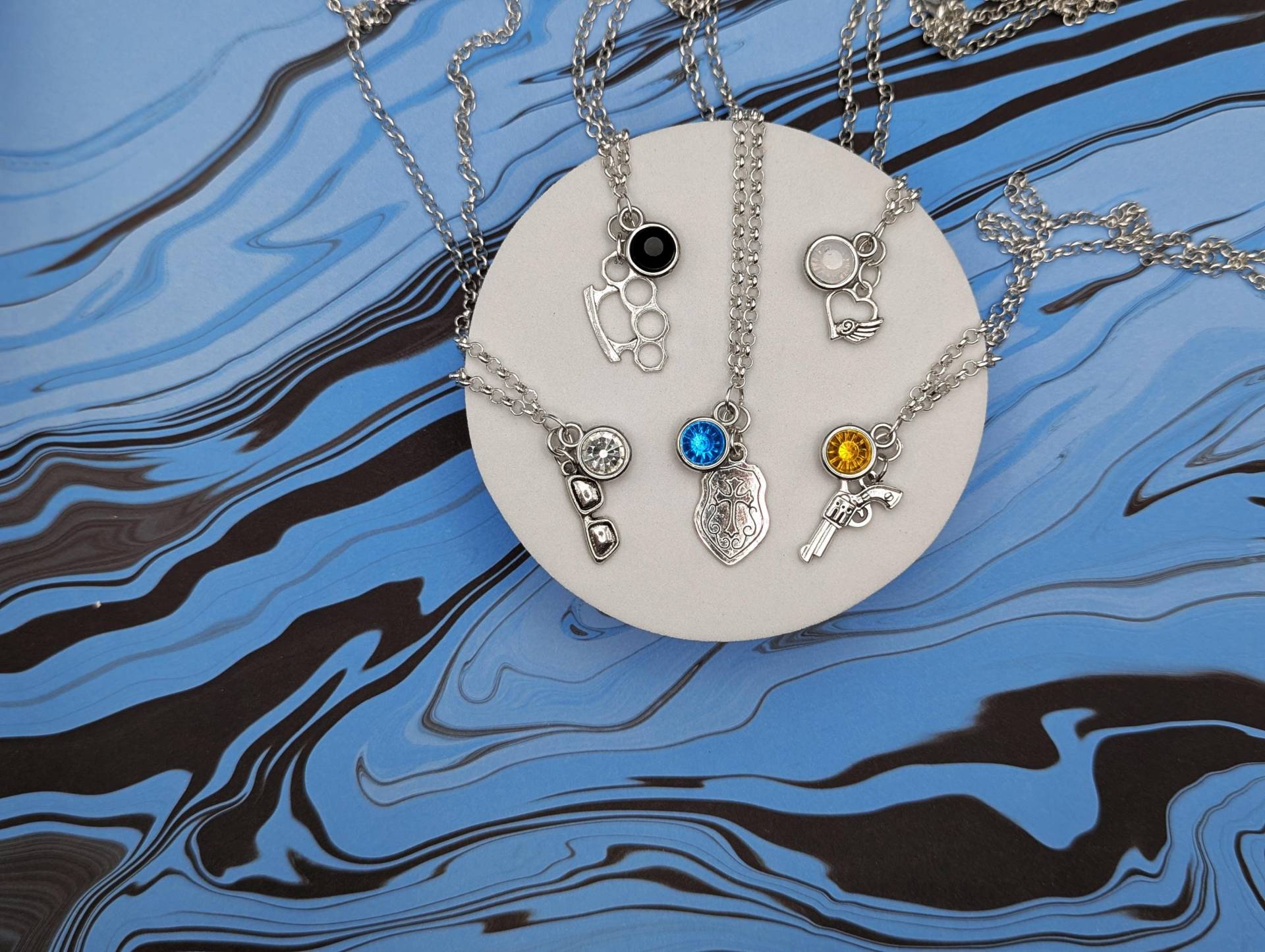 Final Fantasy Xv Inspirierte Mini Juwel & Charm Halsketten - Noctis, Prompto, Ignis, Gladio, Luna Final Fantasy Xv Inspirierte Mini Juwel & Charm Halsketten - Noctis, Prompto, Ignis, Gladio, Luna von MishMashedTreasures