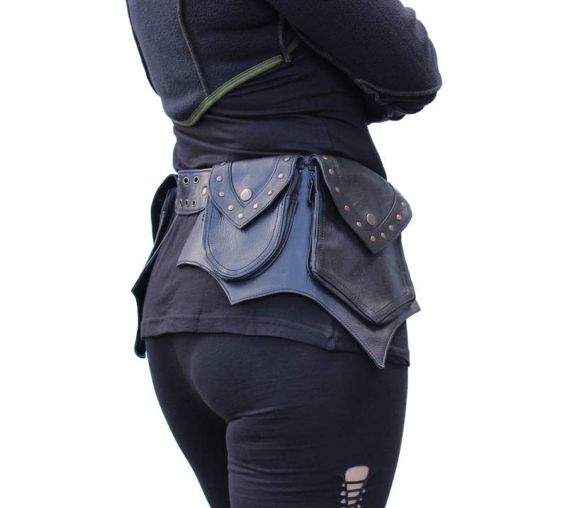 Hexenmeister Hexen Ledergürtel Renaissance Larp Hüfttasche von MishuBoutique