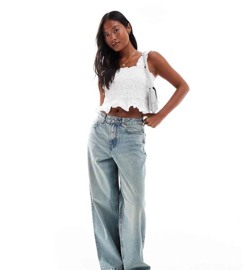 Miss Selfridge Petite - Baggy-Jeans in Dirty-Waschung-Blau von Miss Selfridge Petite