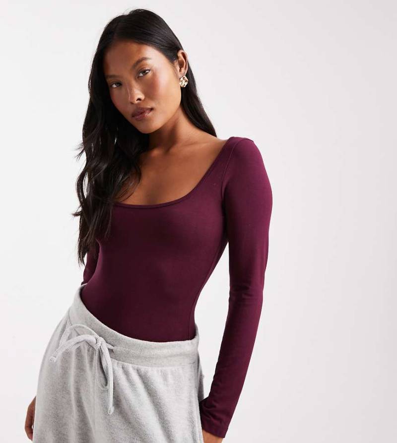 Miss Selfridge Petite - Body in Pflaume mit weitem U-Ausschnitt-Lila von Miss Selfridge Petite