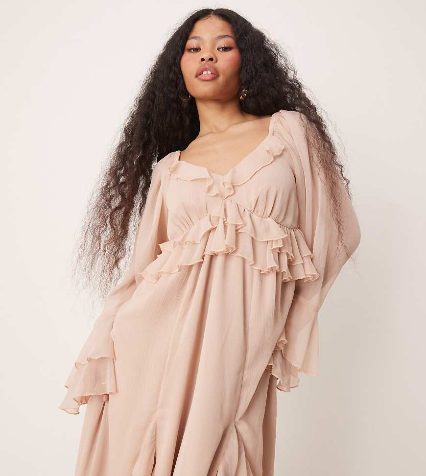 Miss Selfridge Petite - Boho-Maxikleid aus rosa Chiffon mit Rüschen von Miss Selfridge Petite