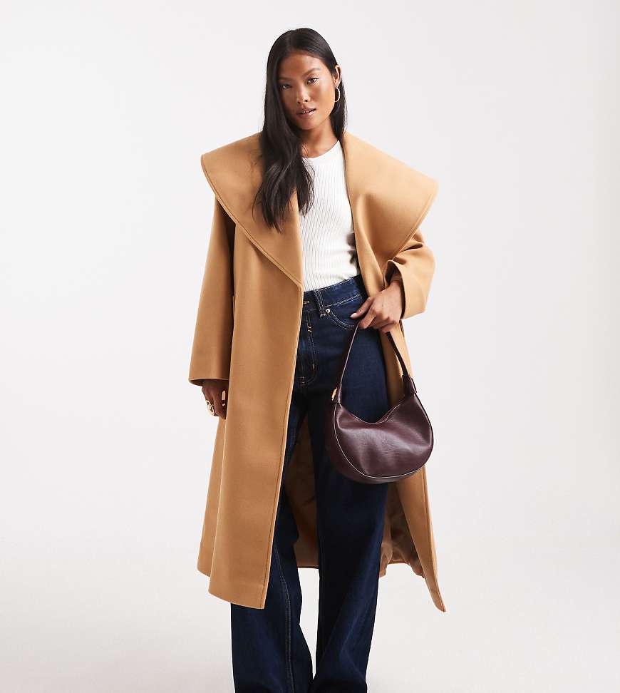 Miss Selfridge Petite - Eeganter Mantel in Kamelbraun mit Wickeldesign-Brown von Miss Selfridge Petite