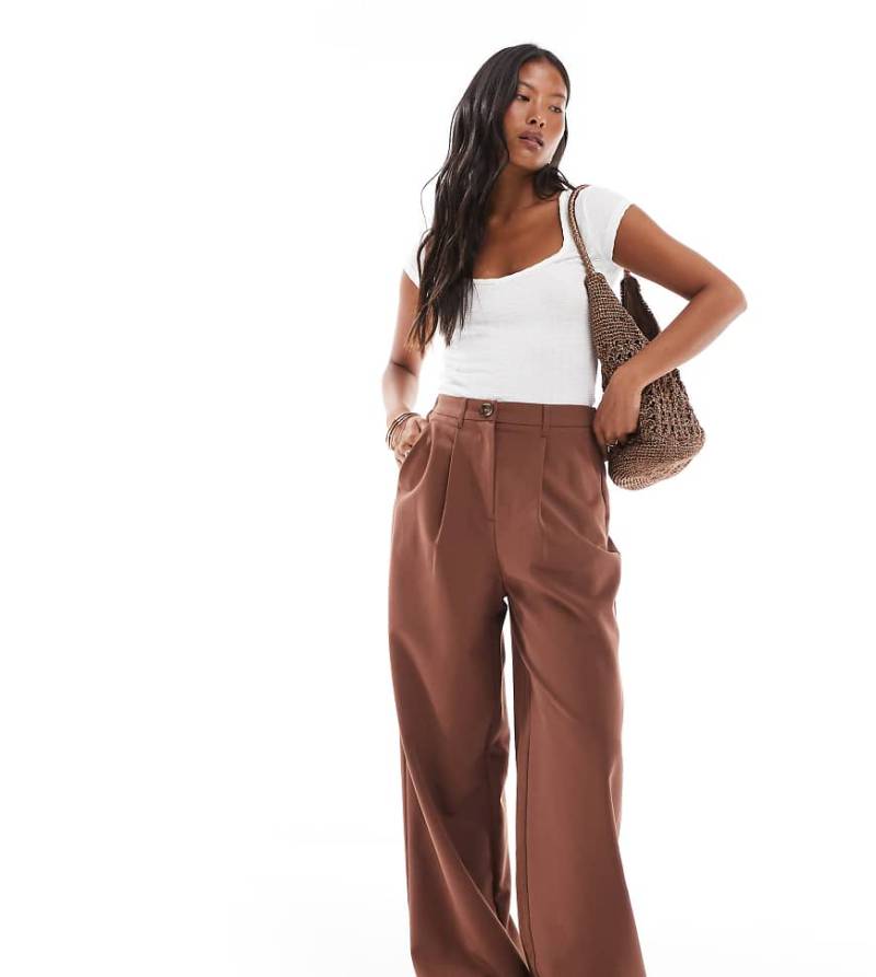 Miss Selfridge Petite - Elegante Hose in Braun mit weitem Bein-Neutral von Miss Selfridge Petite