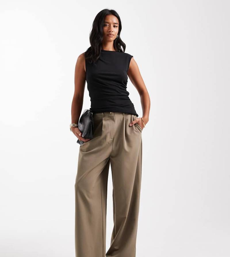 Miss Selfridge Petite - Elegante Hose in Khaki mit weitem Schnitt-Grün von Miss Selfridge Petite
