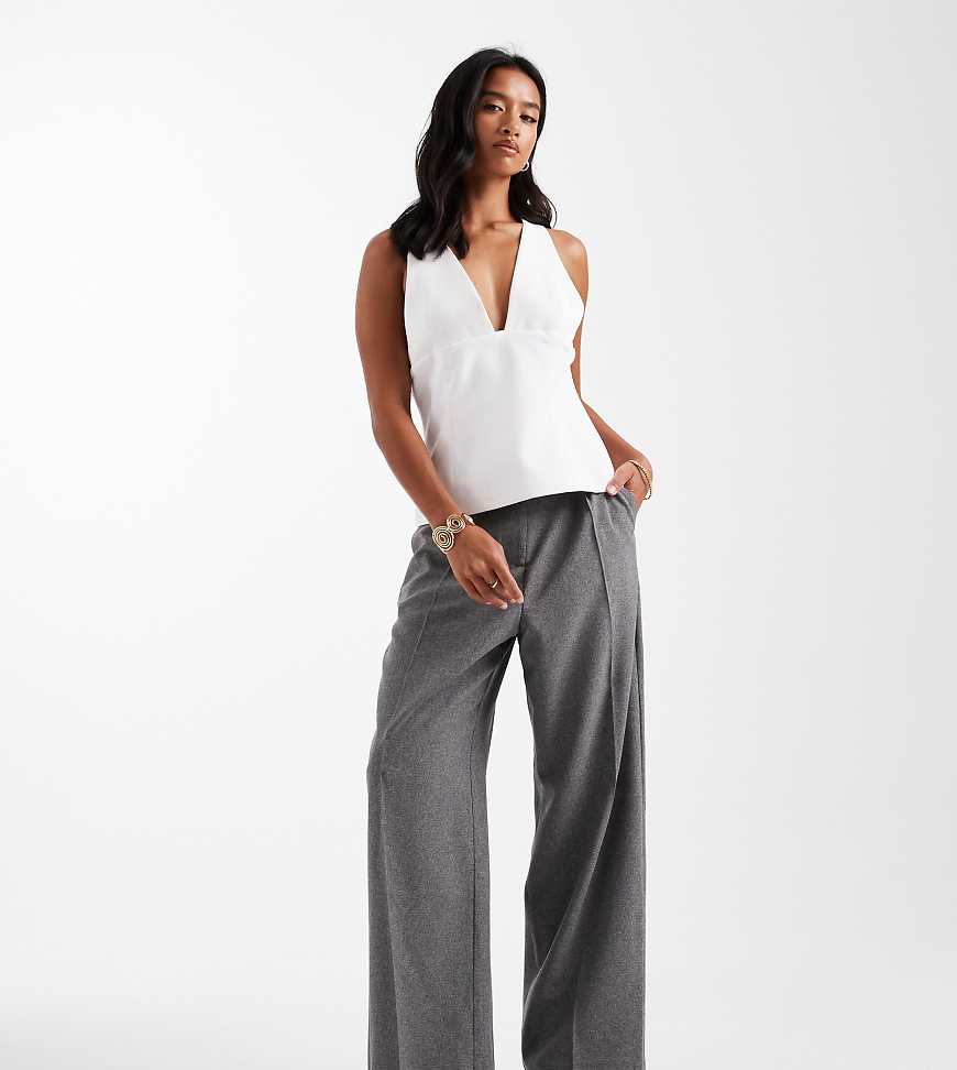 Miss Selfridge Petite - Hose in Grau mit weitem Schnitt Miss Selfridge Petite - Hose in Grau mit weitem Schnitt von Miss Selfridge Petite