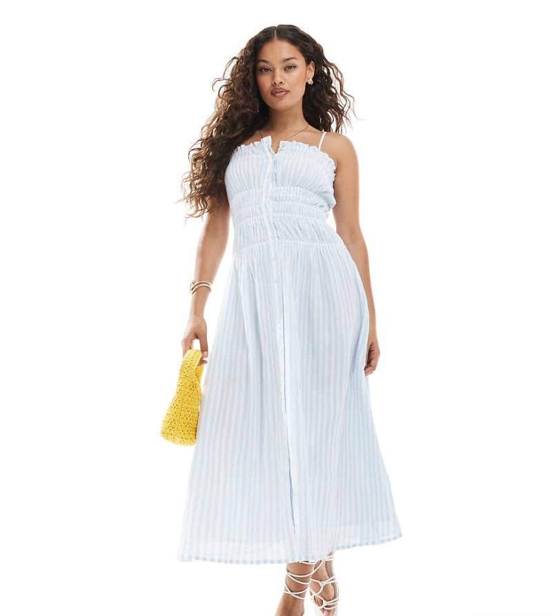 Miss Selfridge Petite - Maxikleid mit blauen Streifen, gesmoktem Oberteil und durchgehender Knopfleiste von Miss Selfridge Petite