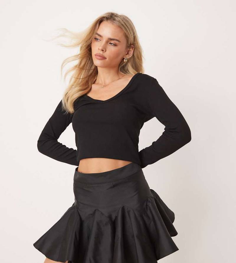 Miss Selfridge Petite - Minirock aus Taft in Schwarz von Miss Selfridge Petite