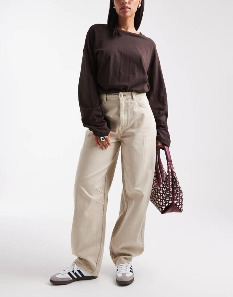 Miss Selfridge - Barrel-Jeans in ecrufarbener Waschung-Weiß von Miss Selfridge