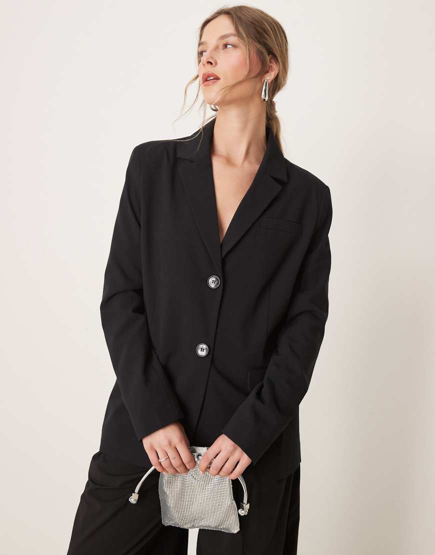 Miss Selfridge - Basic-Blazer in Schwarz mit Oversize-Schnitt von Miss Selfridge