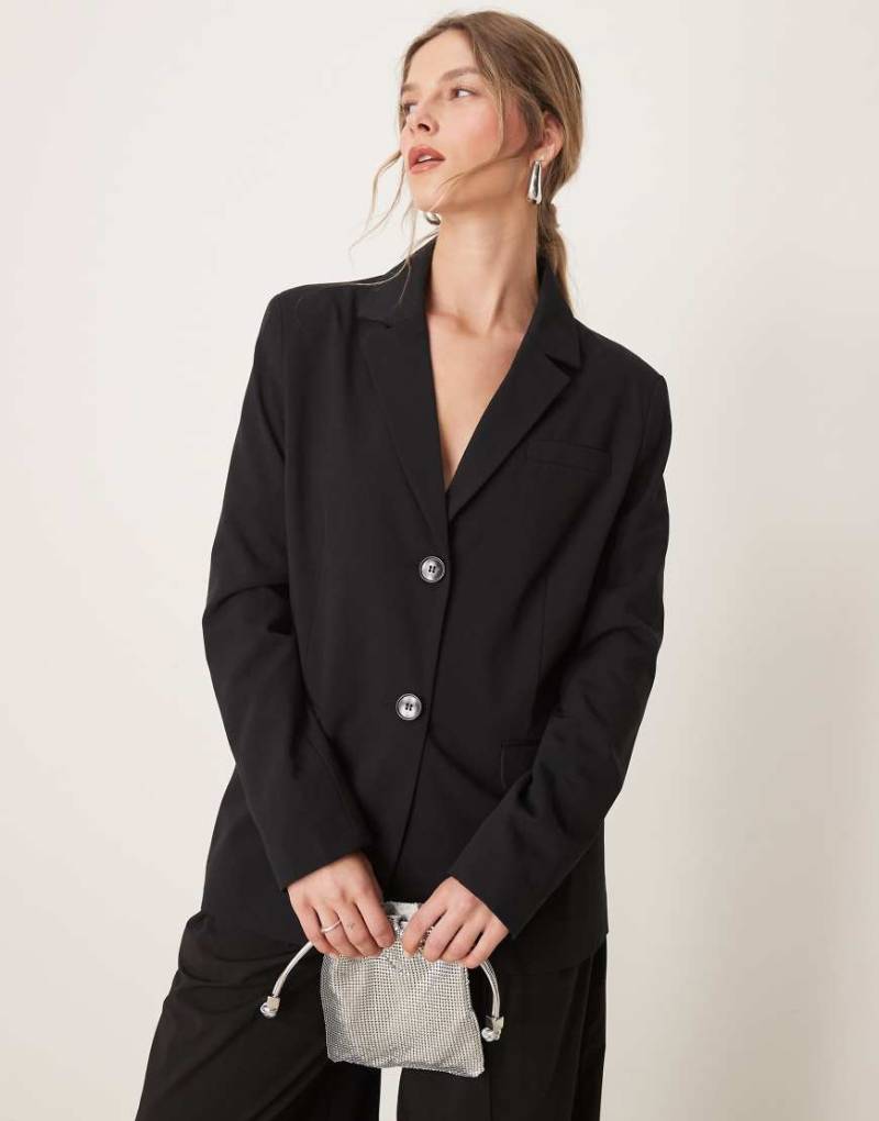 Miss Selfridge - Basic-Blazer in Schwarz mit Oversize-Schnitt von Miss Selfridge