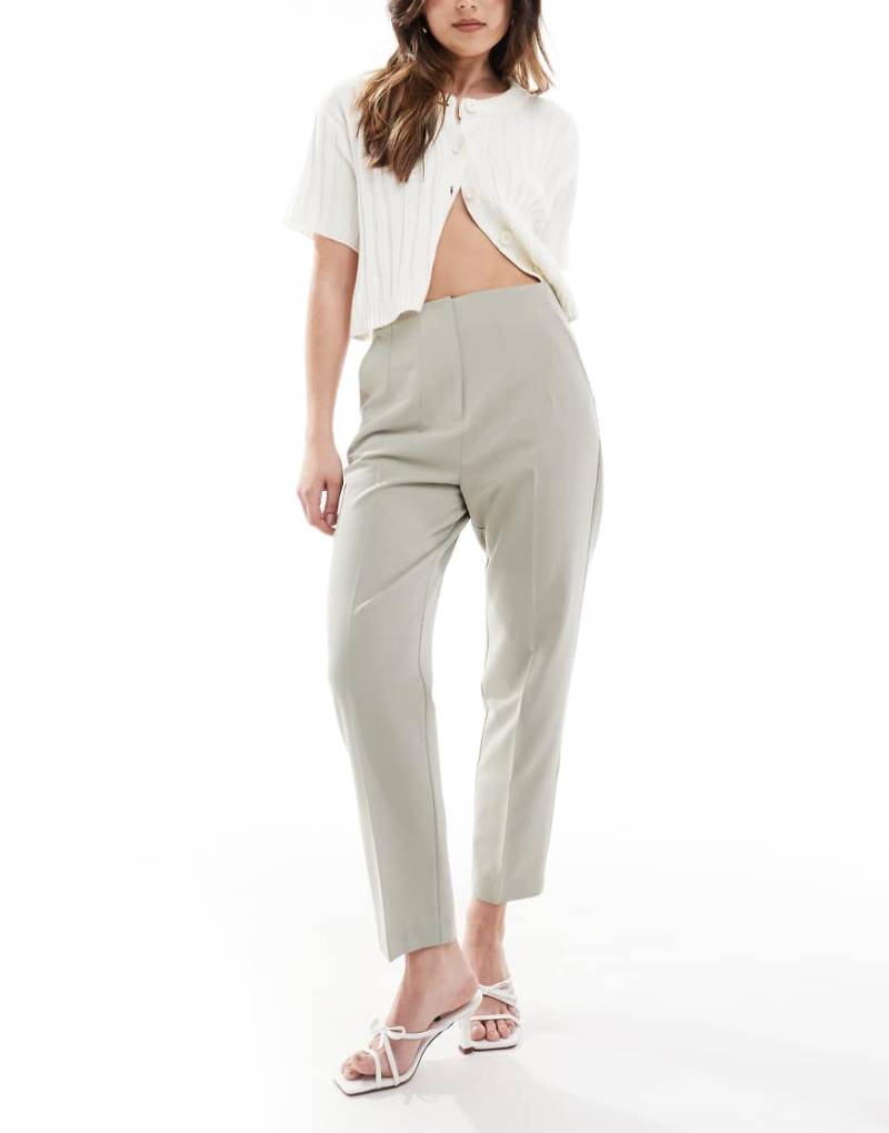 Miss Selfridge - Basic-Zigarettenhose in Khaki-Schwarz von Miss Selfridge