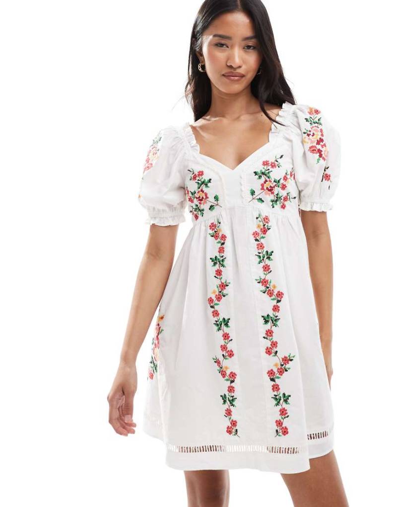 Miss Selfridge - Besticktes Mini-Babydoll-Kleid-Bunt von Miss Selfridge